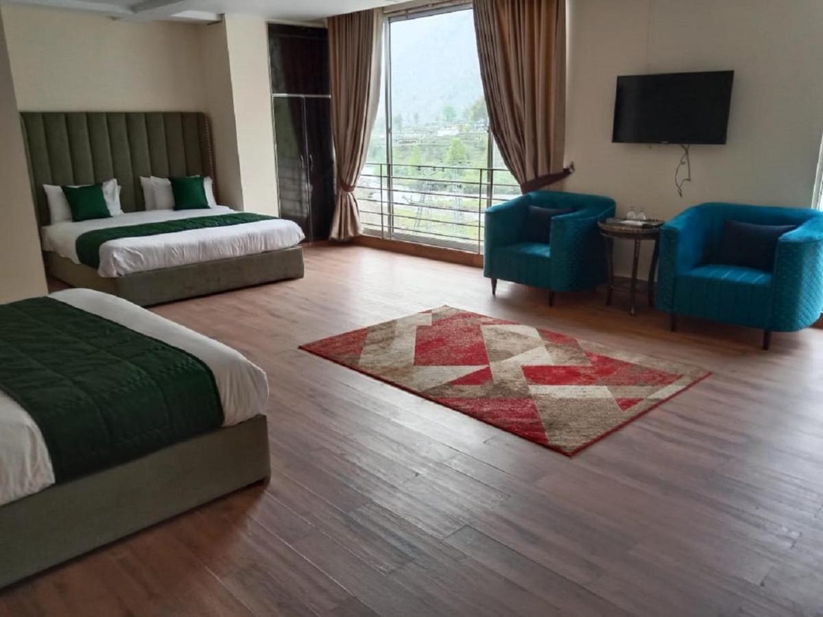 Manila Heights Hotel Naran Exteriör bild